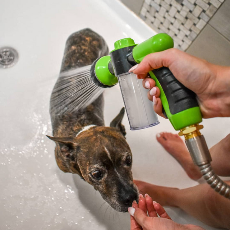 Jetwash - Water dispenser for cleaning dogs