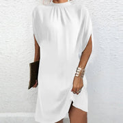 Kristine™ | Dress with round neck and batwing sleeves