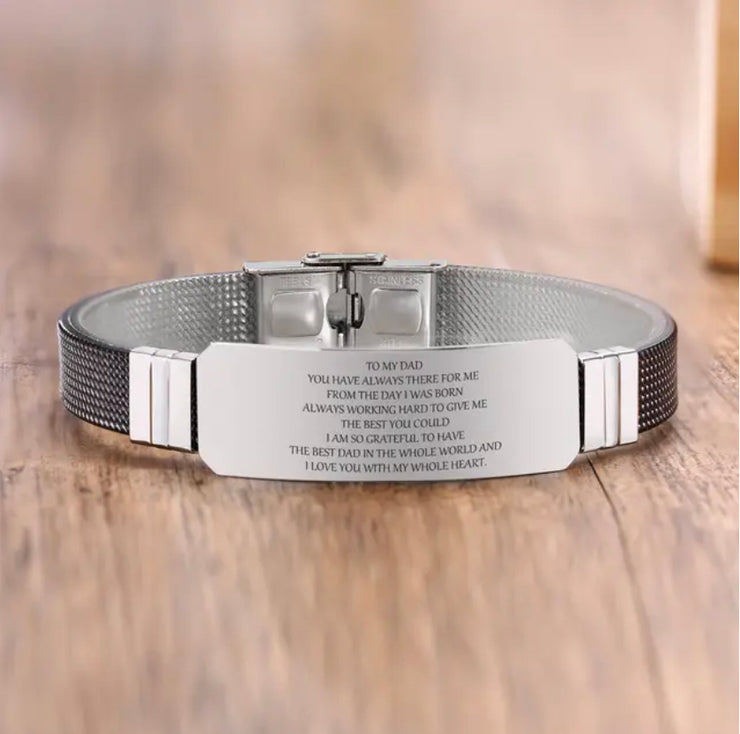 Gepersonaliseerde roestvrijstalen armband: een betekenisvol cadeau voor papa