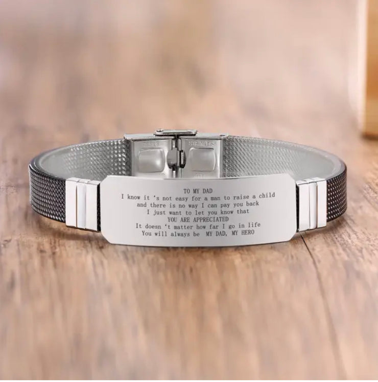 Gepersonaliseerde roestvrijstalen armband: een betekenisvol cadeau voor papa